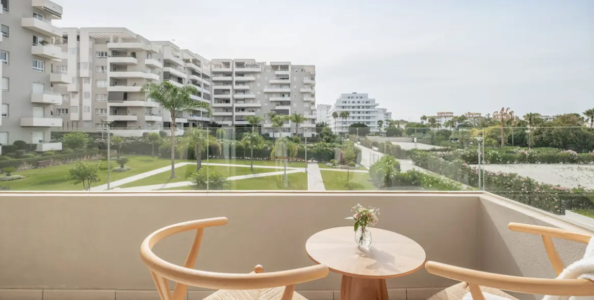 Venta de apartamento en planta media en Nueva Andalucía 32