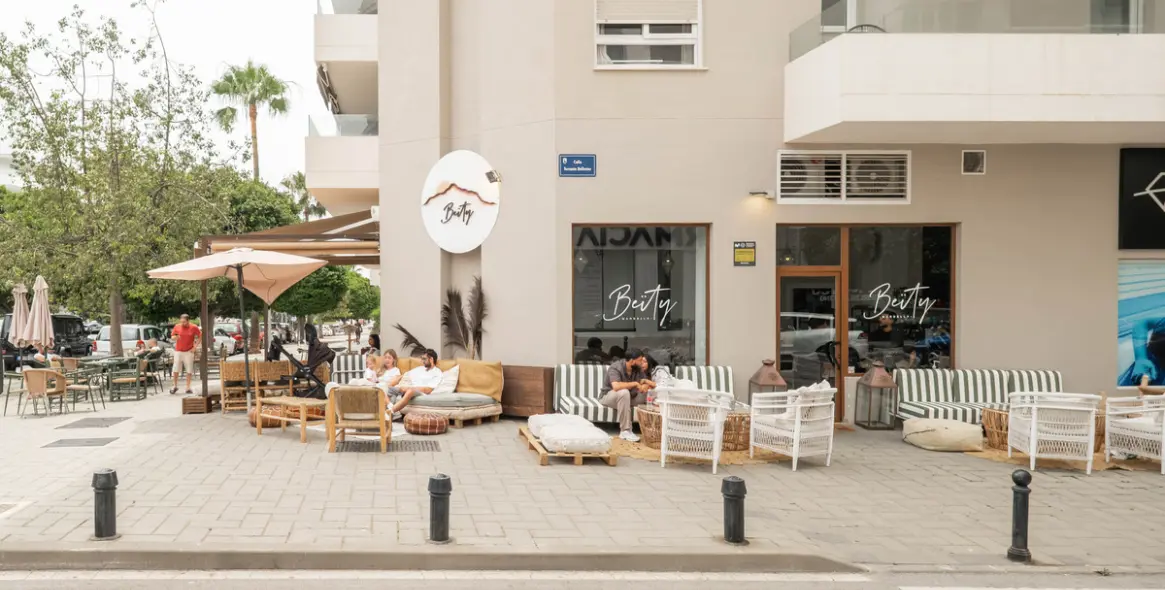 Venta de apartamento en planta media en Nueva Andalucía 42