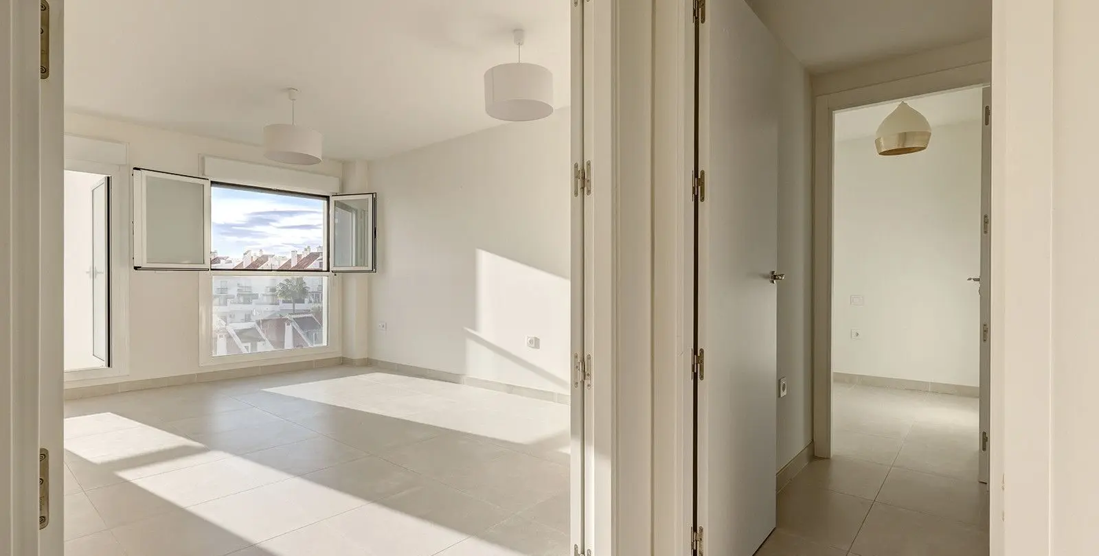 Sale of middle floor apartment in Estepona 27