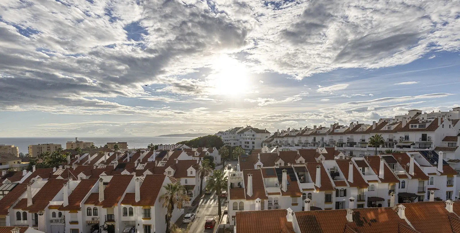 Sale of middle floor apartment in Estepona 49