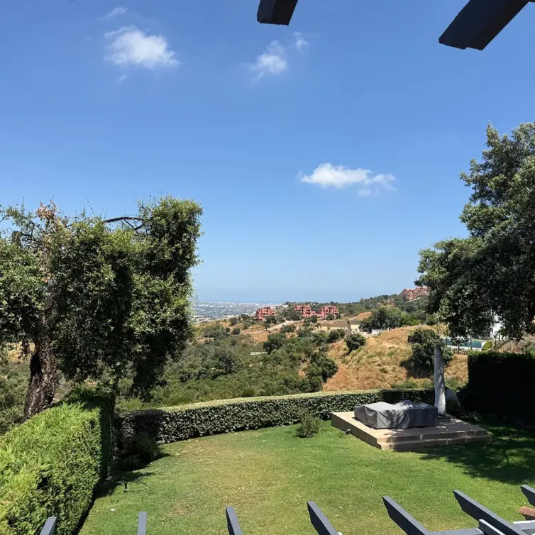 Sale of middle floor apartment in La Mairena