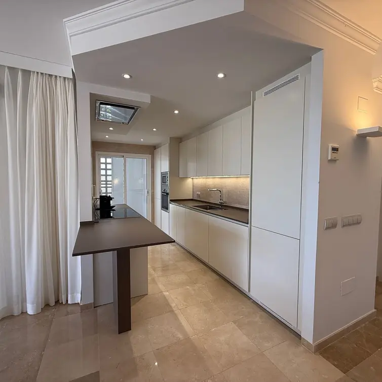 Sale of middle floor apartment in La Mairena