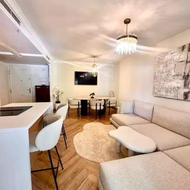 Venta de apartamento en planta media en Nueva Andalucía