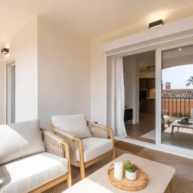Venta de apartamento en planta media en Nueva Andalucía