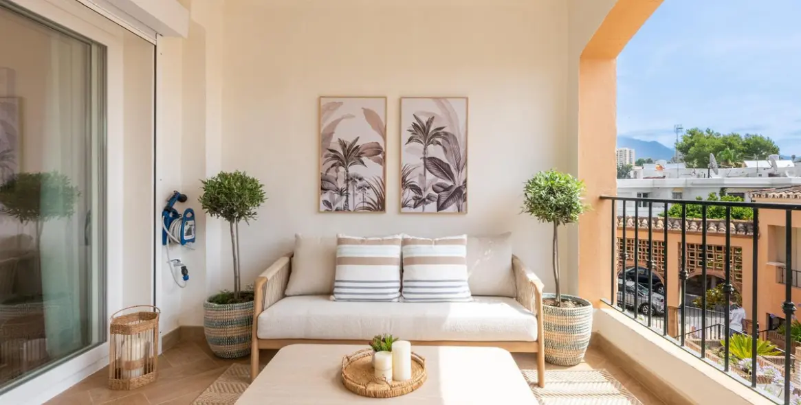 Sale of middle floor apartment in Nueva Andalucía 6