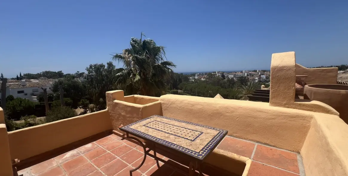 Sale of penthouse duplex in Atalaya 1