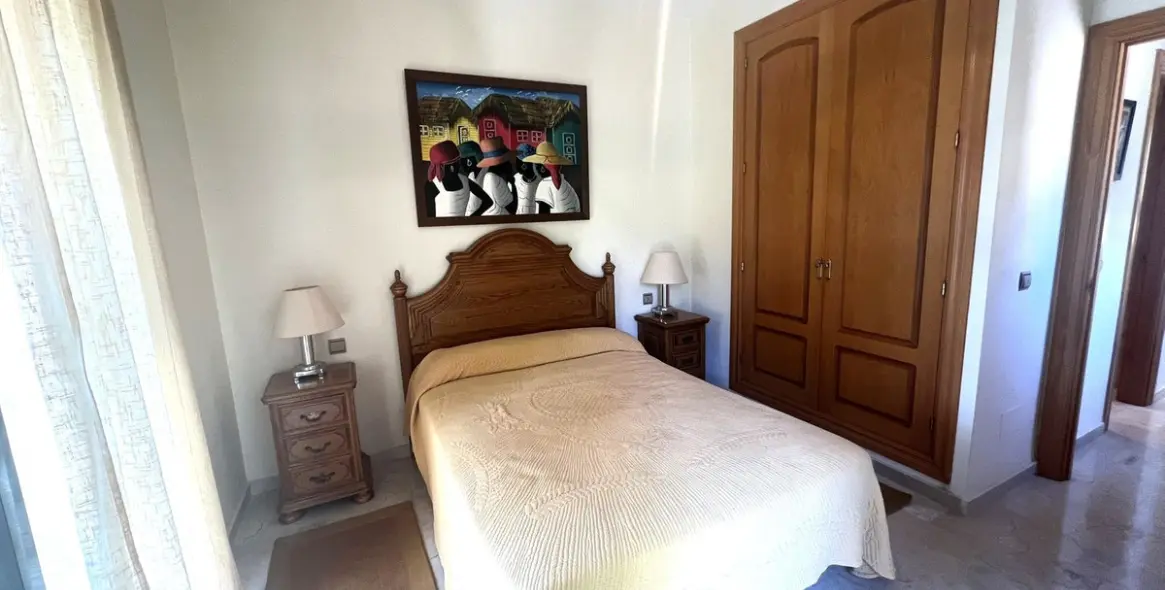 Sale of penthouse duplex in Atalaya 12