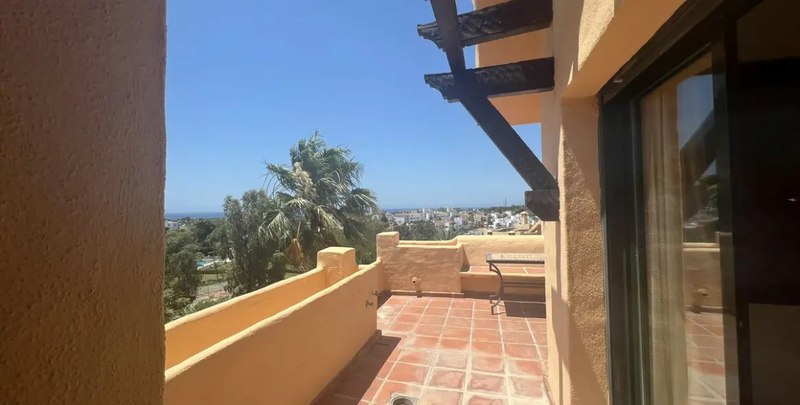 Sale of penthouse duplex in Atalaya 17