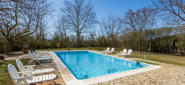 Sale of bed & breakfast in Villanueva de Tapia 4