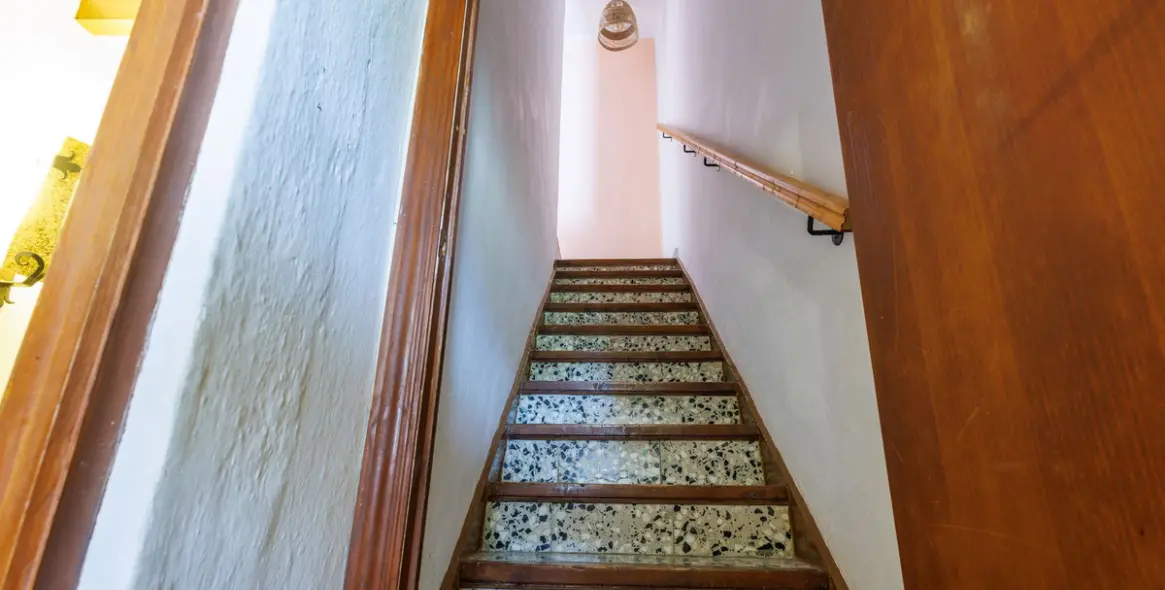 Sale of bed & breakfast in Villanueva de Tapia 73