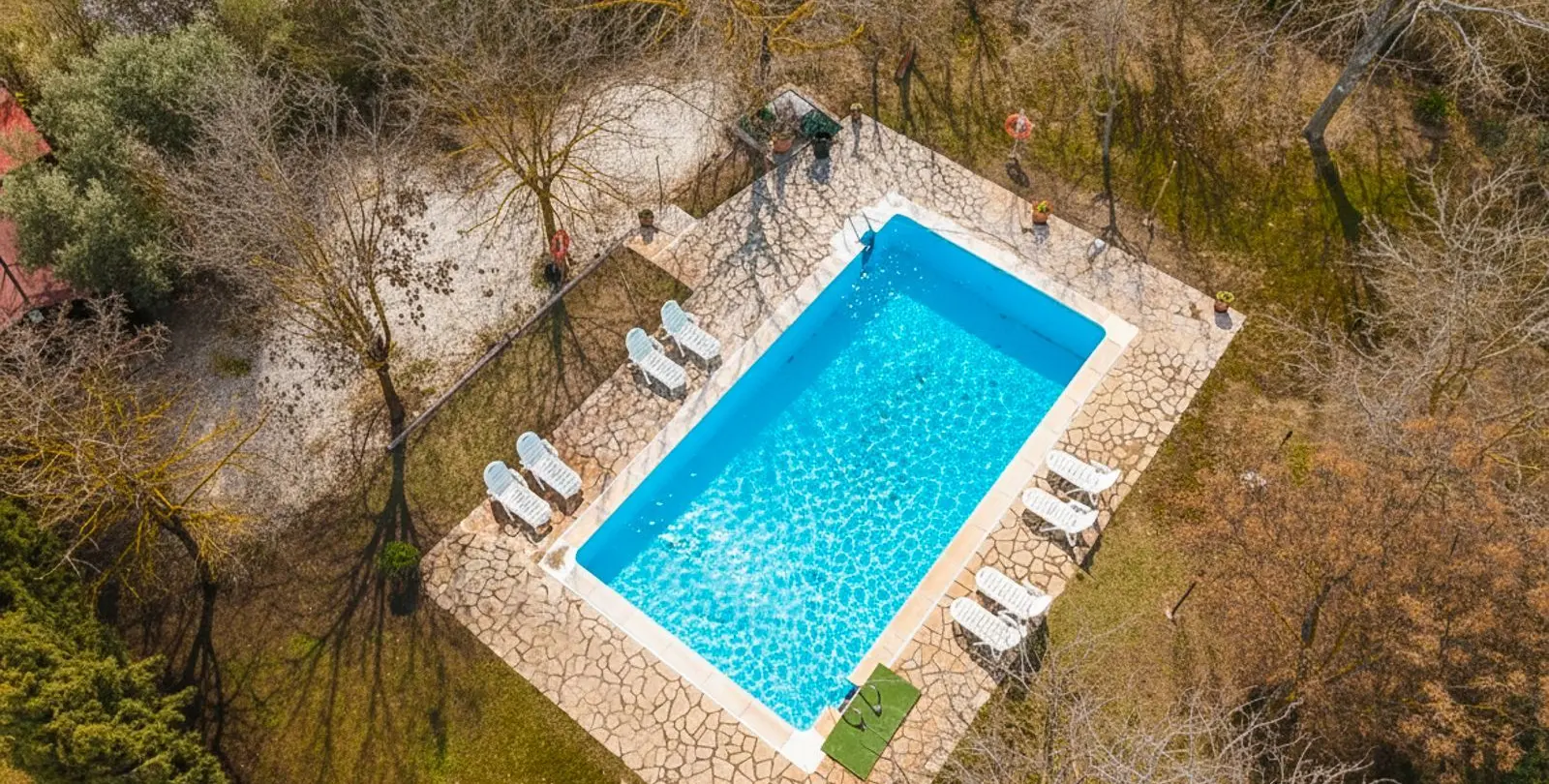 Sale of bed & breakfast in Villanueva de Tapia 3