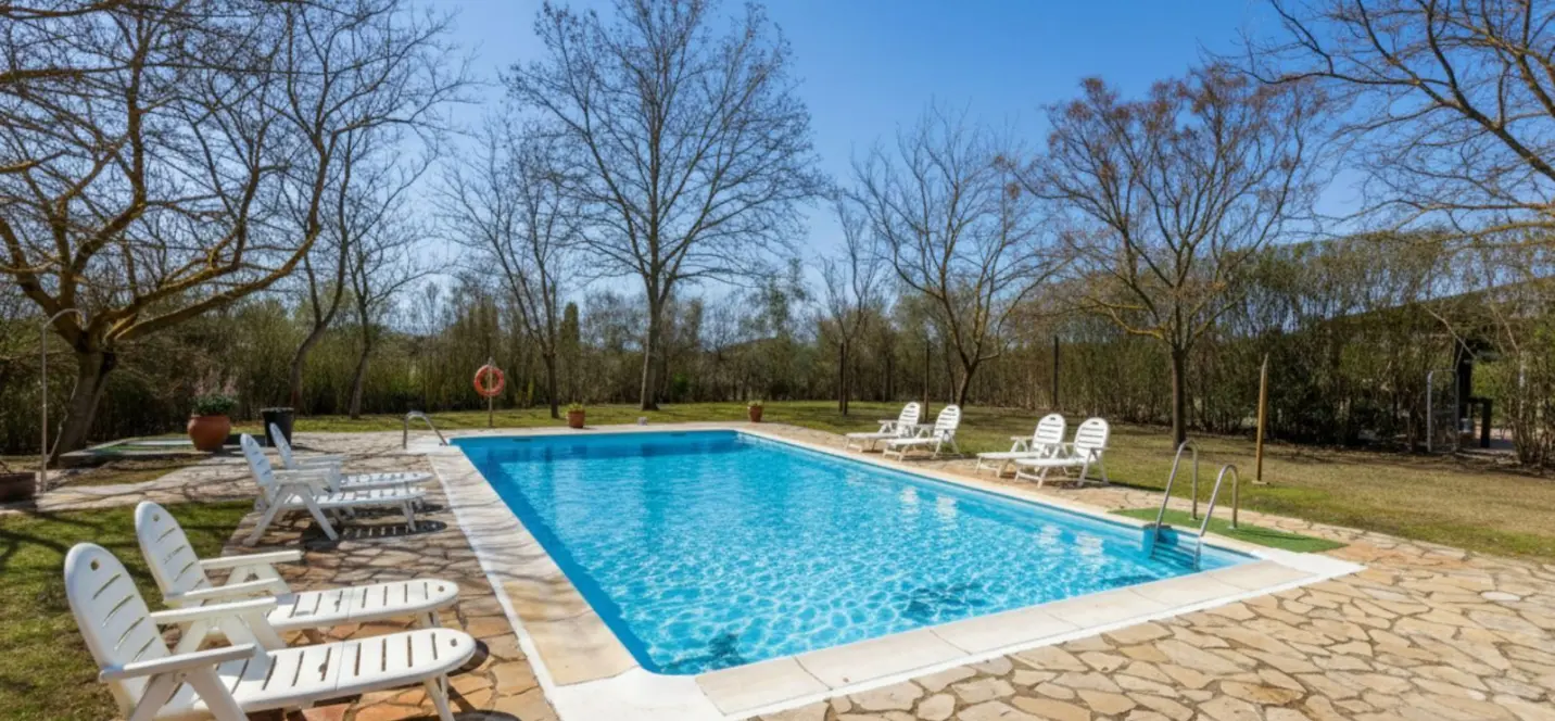 Sale of bed & breakfast in Villanueva de Tapia 4