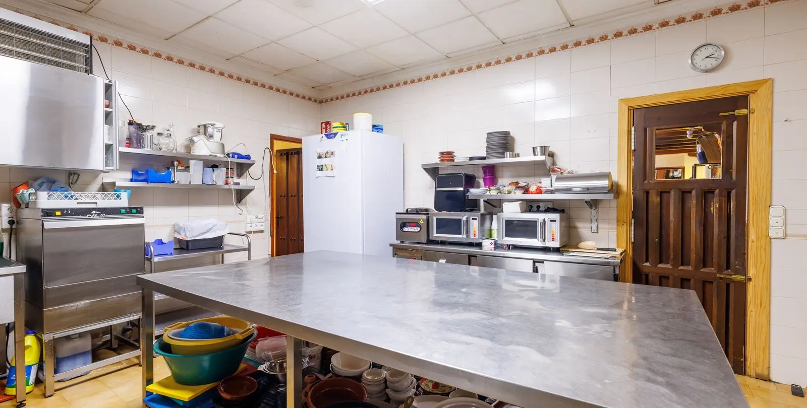 Sale of bed & breakfast in Villanueva de Tapia 23