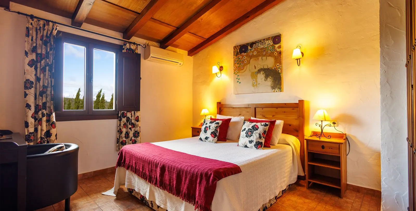 Sale of bed & breakfast in Villanueva de Tapia 43