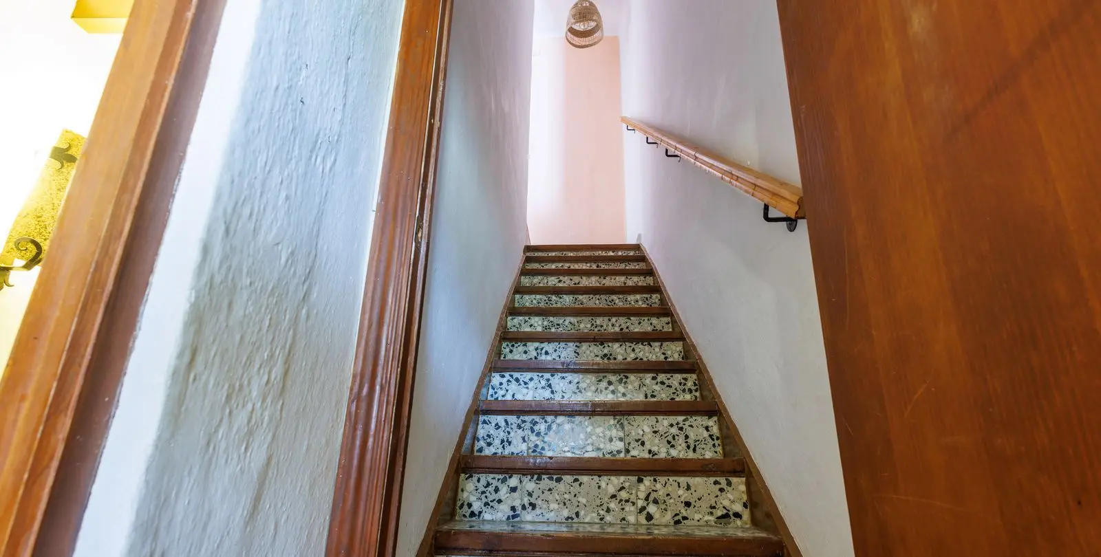 Sale of bed & breakfast in Villanueva de Tapia 56