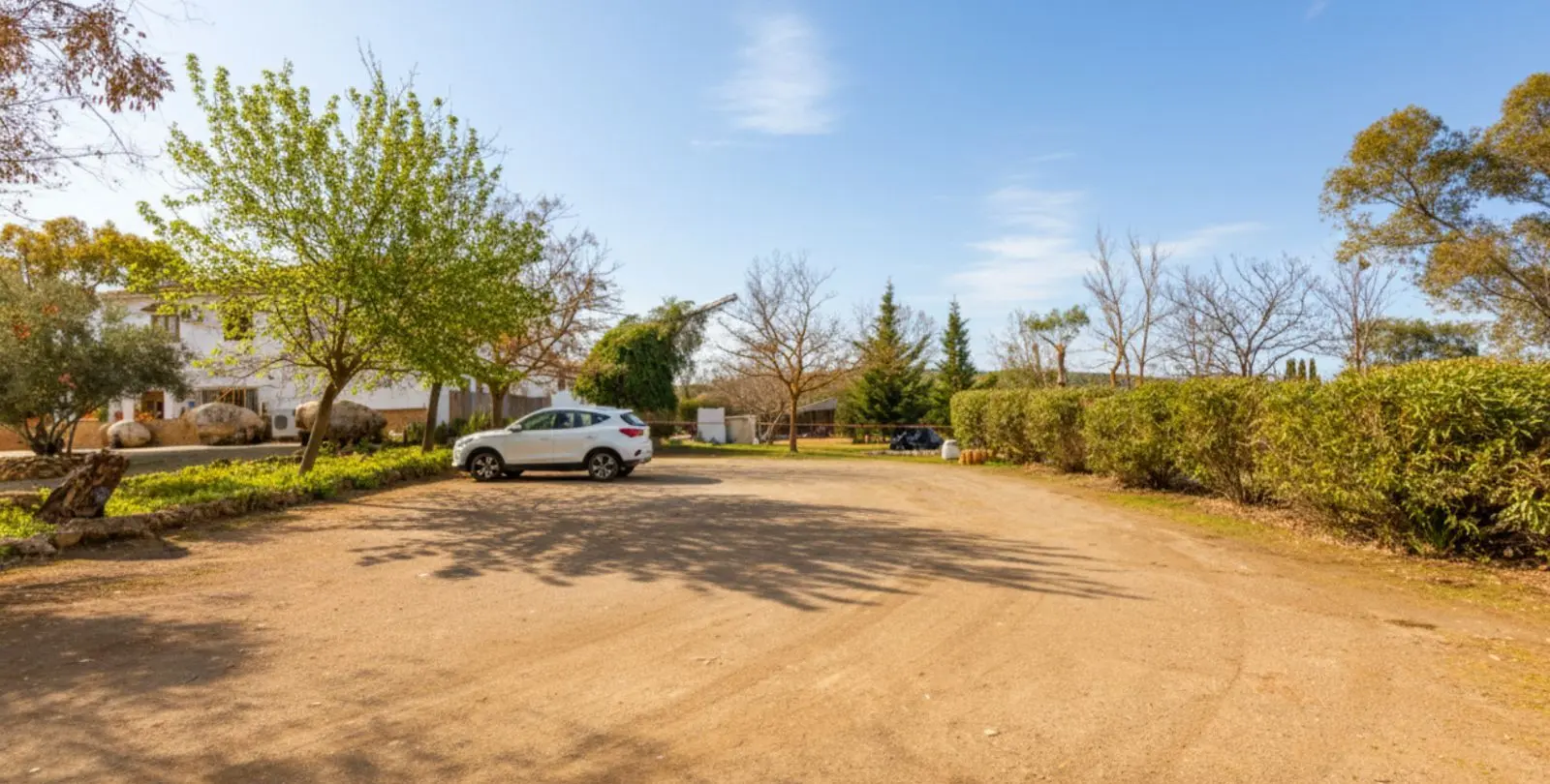 Sale of bed & breakfast in Villanueva de Tapia 65