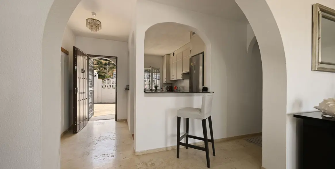 Продажа дома на две семьи в Benalmadena 9