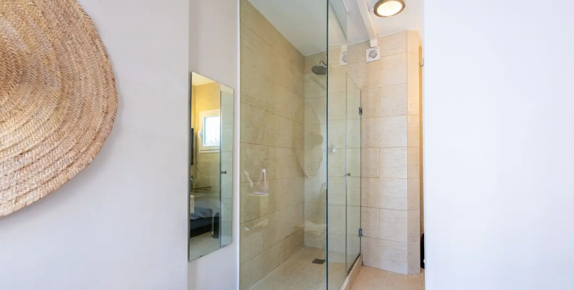 Sale of penthouse duplex in Málaga Centro 26