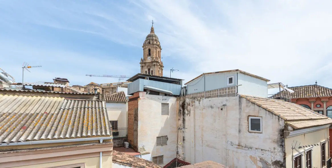 Sale of penthouse duplex in Málaga Centro 34
