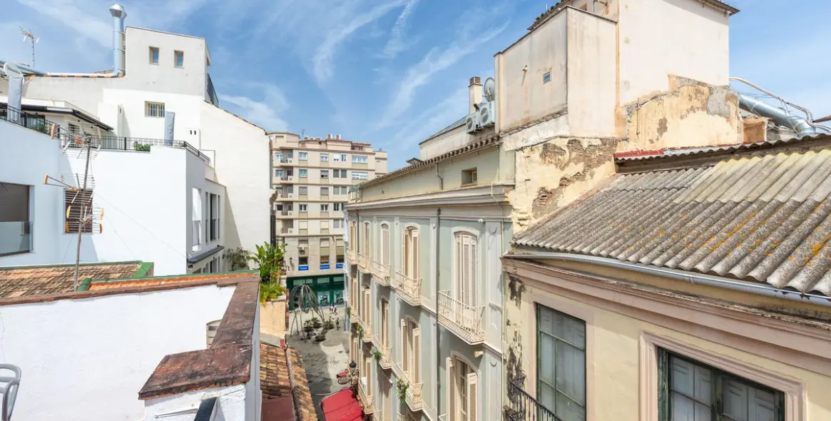 Sale of penthouse duplex in Málaga Centro 47