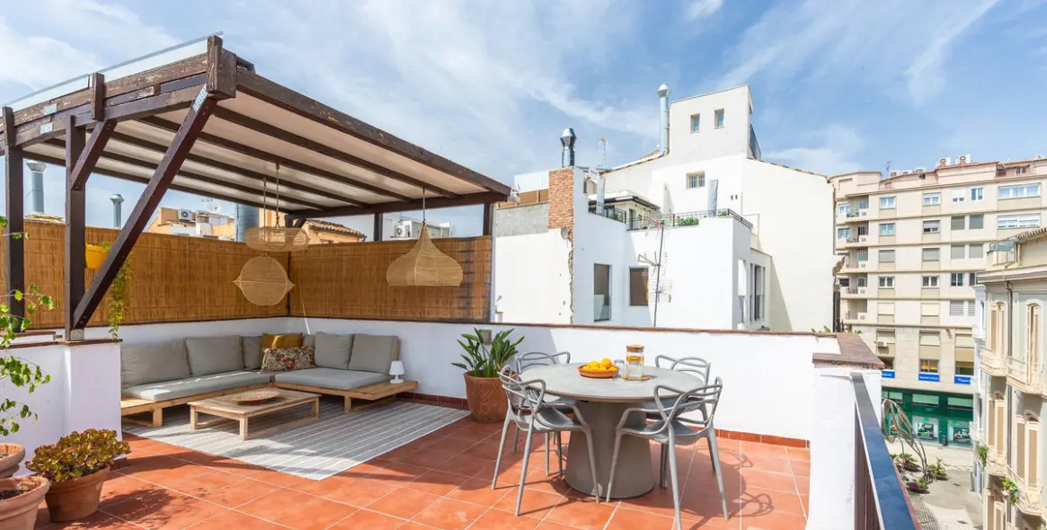 Sale of penthouse duplex in Málaga Centro 52