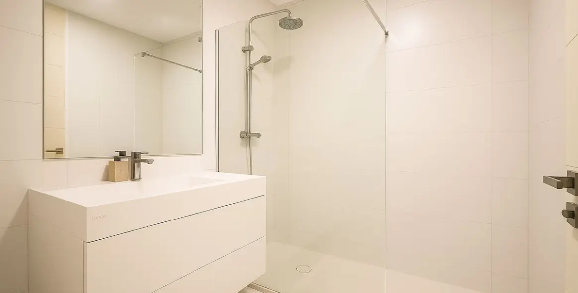 Sale of penthouse duplex in Benahavís 11