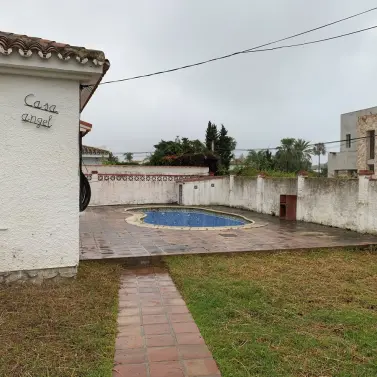 Venta de villa independiente en San Pedro de Alcántara