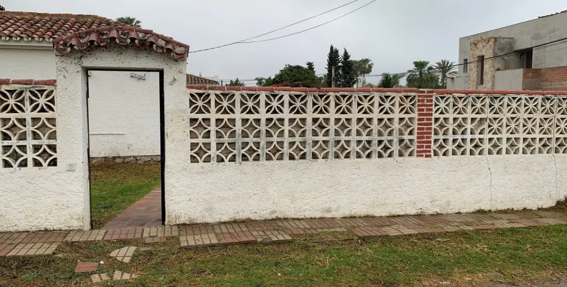 Sale of detached villa in San Pedro de Alcántara 5