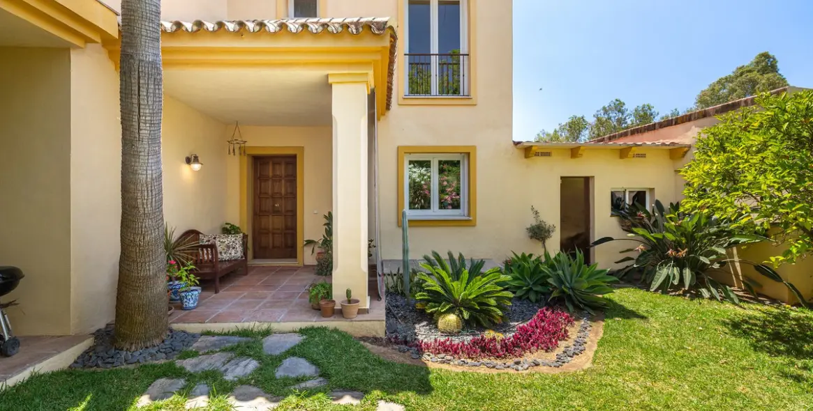 Venta de casa pareada en Marbella 3