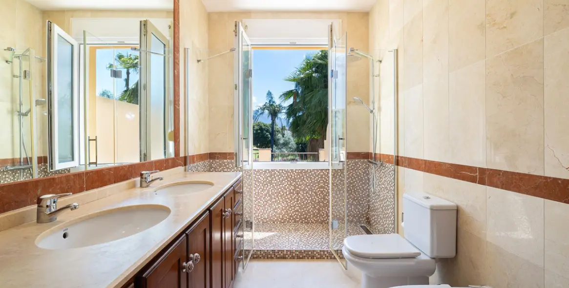 Venta de casa pareada en Marbella 11