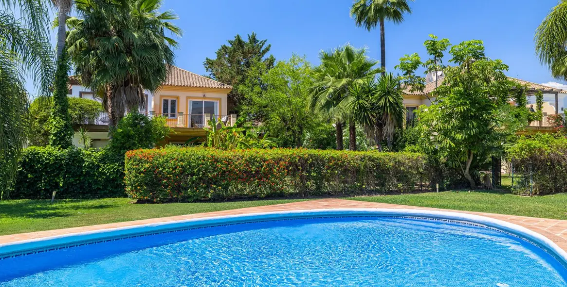 Venta de casa pareada en Marbella 35