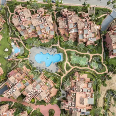Venta de apartamento en planta media en Estepona