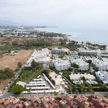 Venta de apartamento en planta media en Estepona