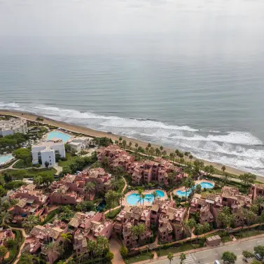 Venta de apartamento en planta media en Estepona