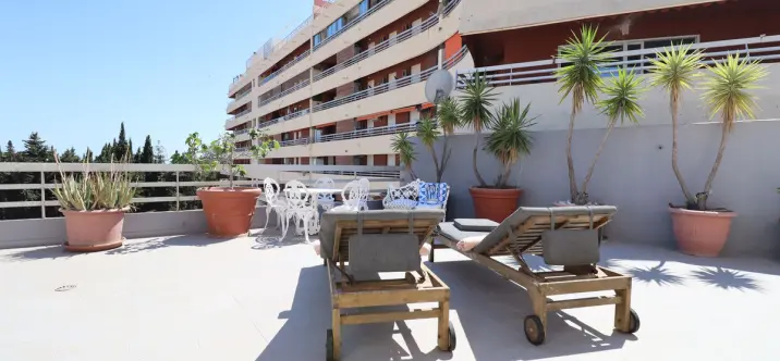 Venta de ático dúplex en Marbella 0