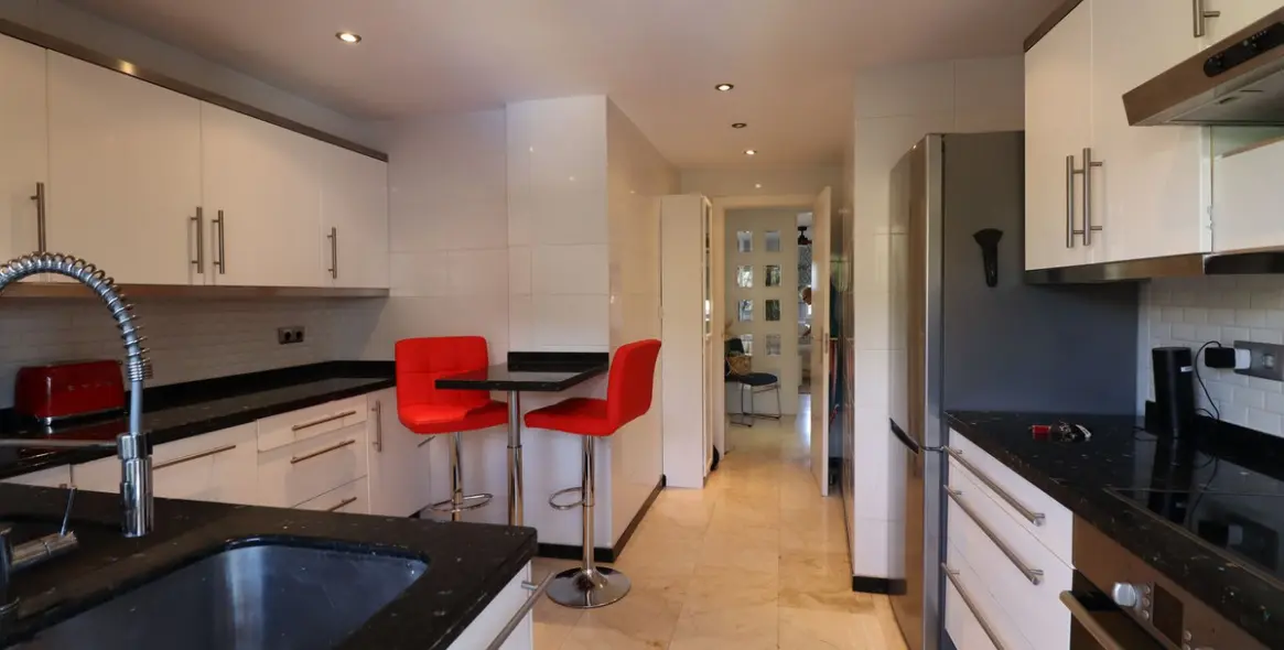Sale of penthouse duplex in Marbella 15