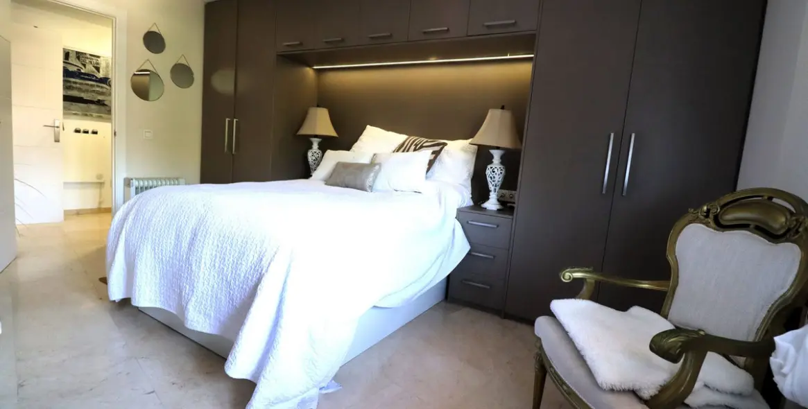 Sale of penthouse duplex in Marbella 20