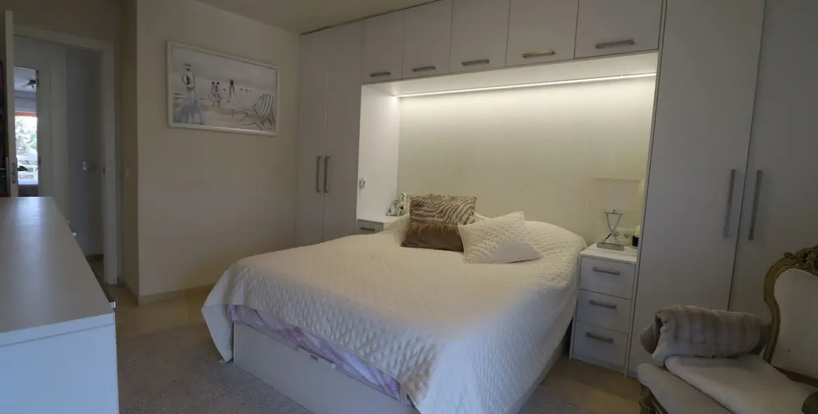 Sale of penthouse duplex in Marbella 23