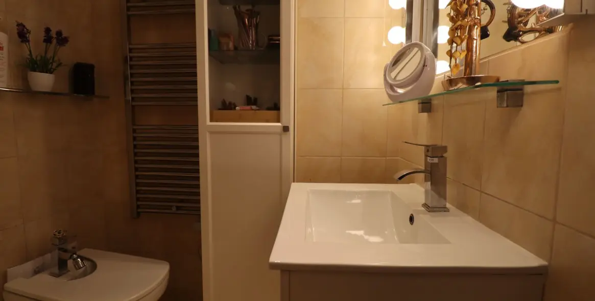 Sale of penthouse duplex in Marbella 25