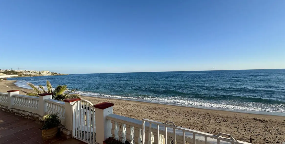 Venta de villa independiente en Mijas Costa 2