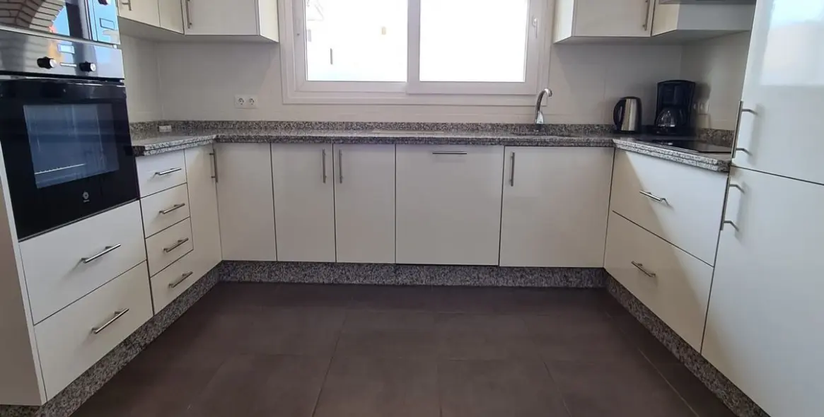 Alquiler a largo plazo de ático en Fuengirola 21