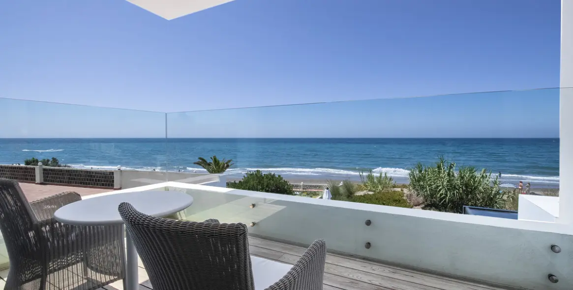 Alquiler a corto plazo de villa independiente en Costabella 52