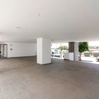 Sale of middle floor apartment in Nueva Andalucía