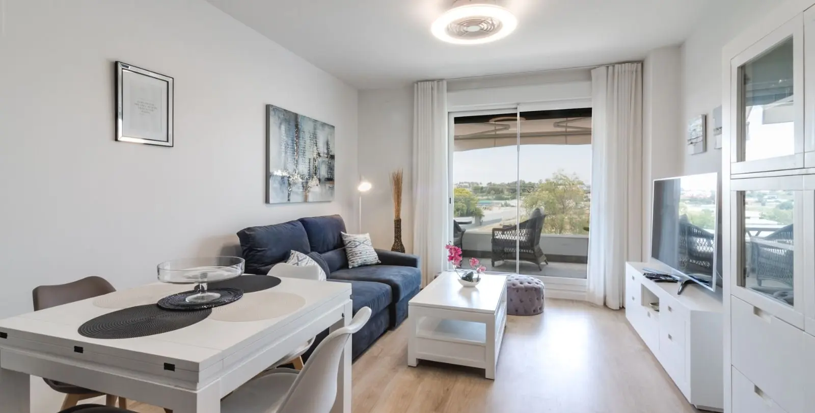 Sale of middle floor apartment in Nueva Andalucía 1