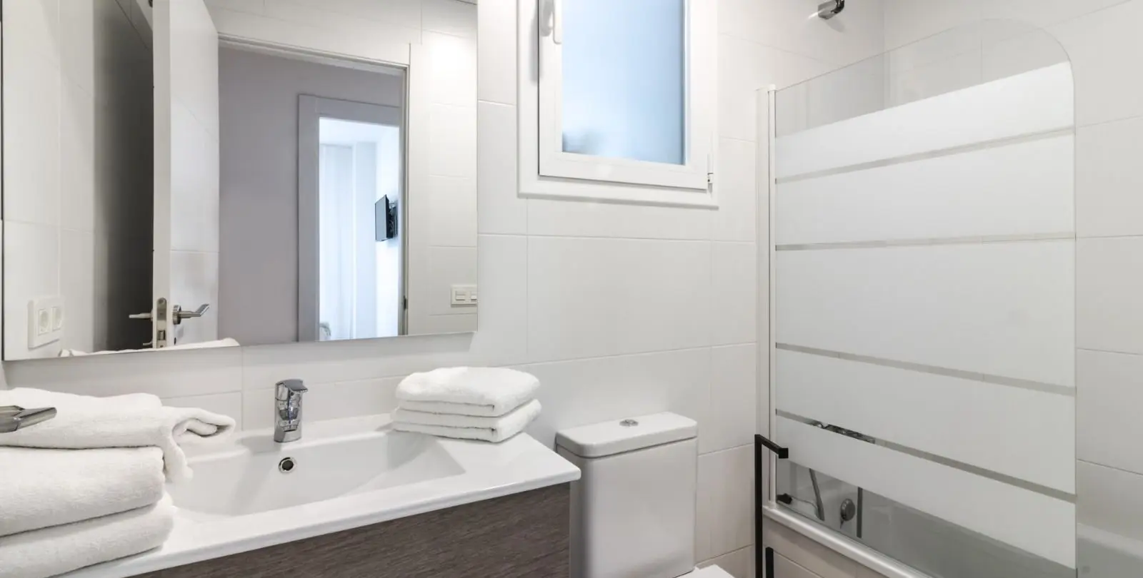 Sale of middle floor apartment in Nueva Andalucía 3