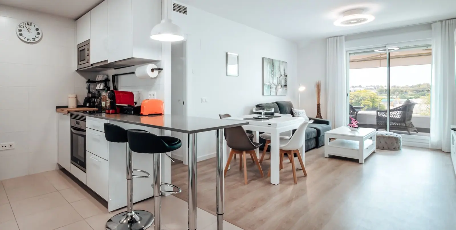 Sale of middle floor apartment in Nueva Andalucía 13