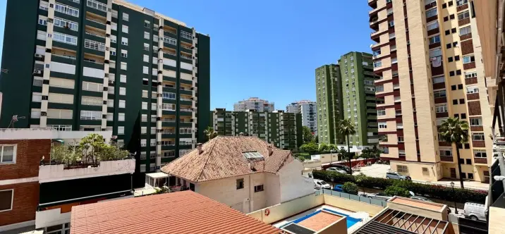Продажа апартаментов на среднем этаже в Los Boliches 3