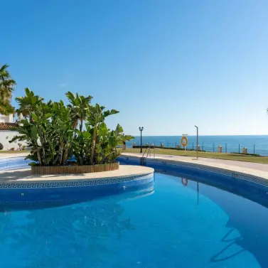 Venta de apartamento en planta baja en Calahonda