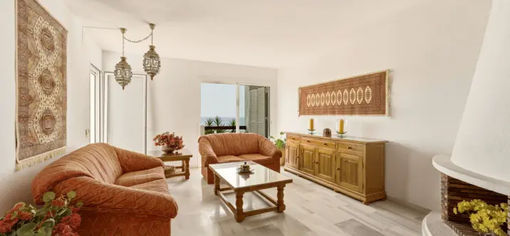 Venta de apartamento en planta baja en Calahonda 3