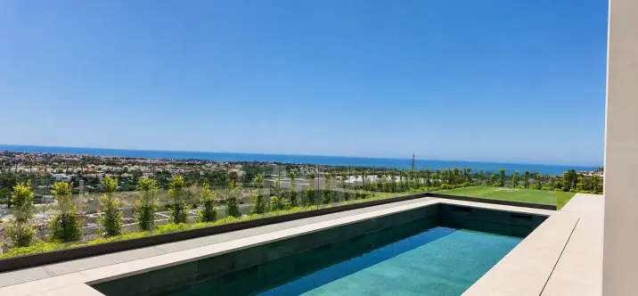 Sale of detached villa in Benahavís 0
